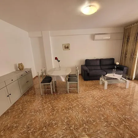 Locos Apartment *